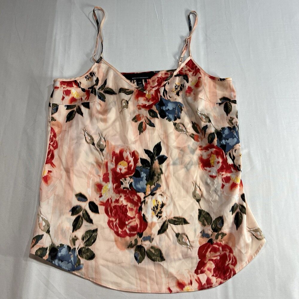 White House Black Market Floral Cami Top XS Pink Red Roses Satin V-Neck